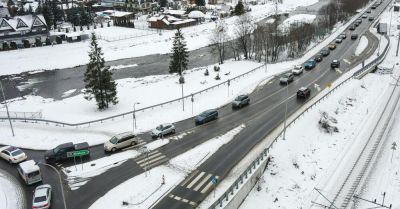 Sylwestrowicze ruszyli spod Tatr – duże korki na Zakopiance i DK49